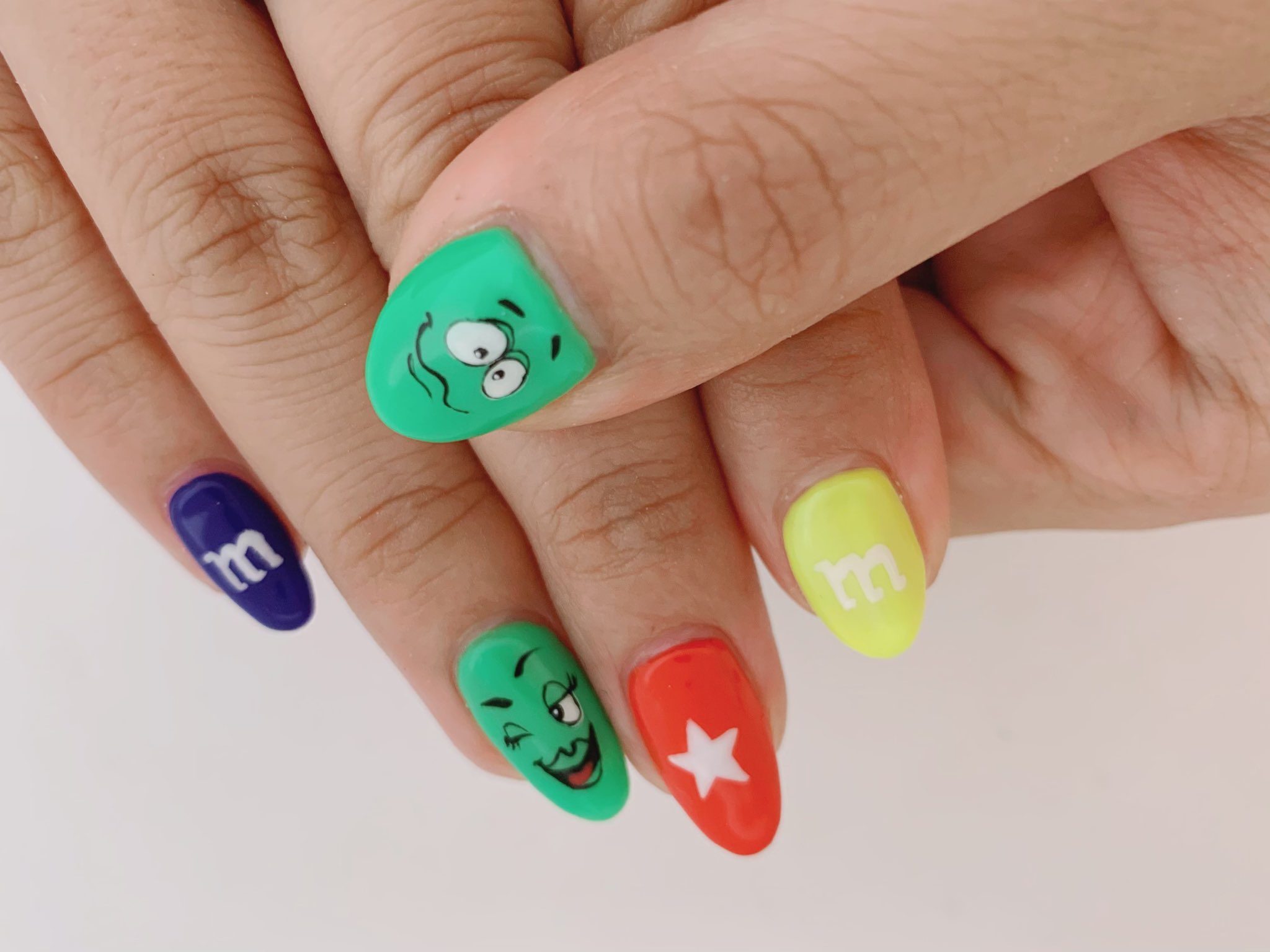 Tokio Nail Tokionail 新宿御苑前 ネイルサロン キャラネイル 痛ネイル イベントネイル 手書きアート 夏ネイル エムアンドエムズネイル エムアンドエムズ M M Mandm