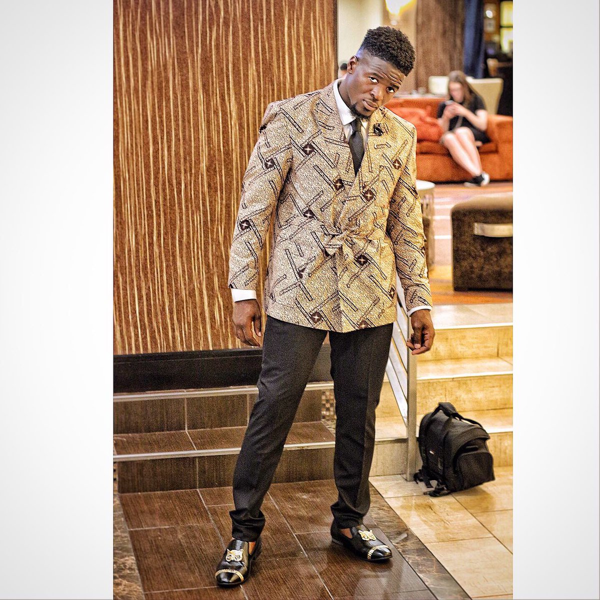 showout1906's tweet photo. Fit to be KING #BLACKMENFASHION https://t.co/KESRlPns9S