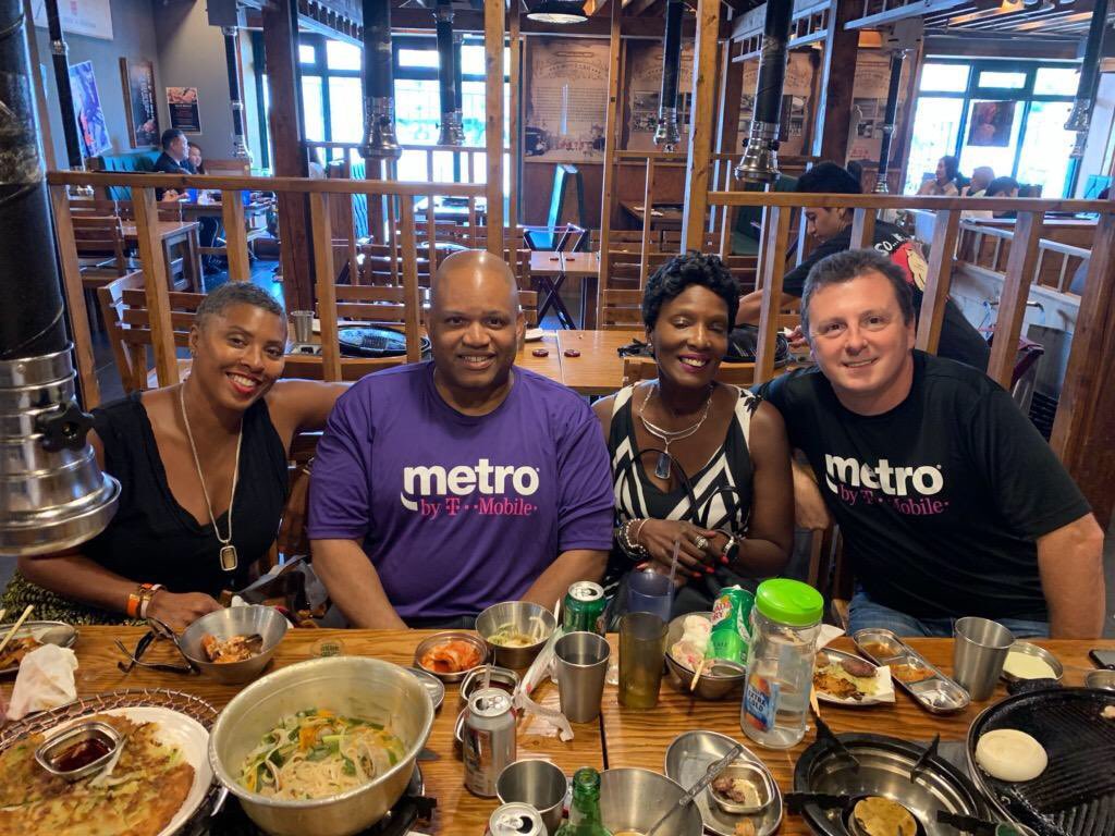 I had a great time today with a Great Group of TOP PERFORMERS. Congratulations NYC/ Cell Nation team 3 months at #1 and counting. ⁦⁦<a href="/MetroByTMobile/">Metro by T-Mobile</a>⁩, ⁦<a href="/MichaelZukowsky/">Michael Zukowsky</a>⁩