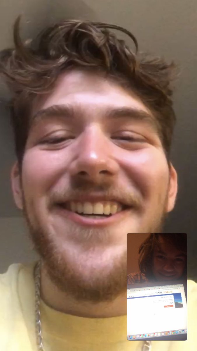Lucasfcarroll's tweet photo. My friend who likes Pete said he’s not registered to vote so I did it for him right then and there! #RegisterYourFriends https://t.co/8HlsXPUTYh