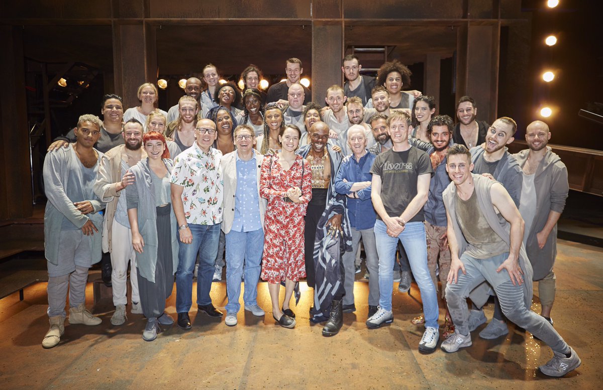 Bobby_Bannon's tweet image. Lovely to have #DaisyRidley, @ADaniels3PO, #LeeTowersey, #DaveChapman, @BrianHezza and our own @cavin_cornwall bringing the @starwars universe to @JCS_London in the @BarbicanCentre 👍 
#starwars #rey #c3po #r2d2 #bb8 #jesuschristsuperstar