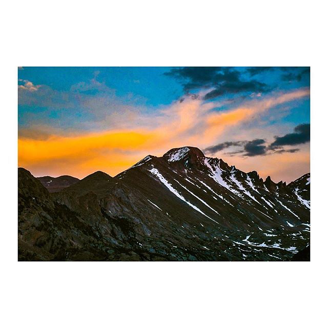 xaxvxaxl's tweet photo. “I’ve realized that at the top of the mountain, there’s another mountain.” – Andrew Garfield
.
.
#love #likesforlikes #instagood #rockymountainnationalpark #colorado #sunset https://t.co/AiY7vB75Ou https://t.co/V8HA1oeq2m