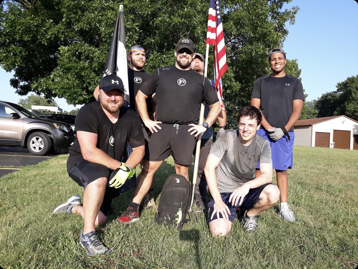 hankstamm's tweet photo. #YHC led 6 #PAX of @F3LakeEffect #Bibliotheca in a #DoubleDT #Log #beatdown It sucked so Good! @F3MustardSeeds @F3Nation https://t.co/8QNm8XWTg3