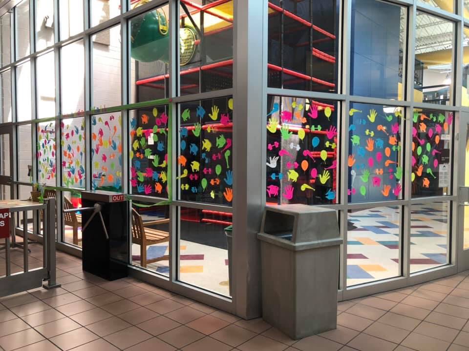 TXGirlTurnedCO's tweet photo. Shout out to SEC Team @ppymca for killing the July #LOCchallenge! Their #gratitudewall has covered the front lobby filled with countless #impactful moments! #BeCauseY #LivingOurCause @Mr_DGee https://t.co/3xS3oFmcjs