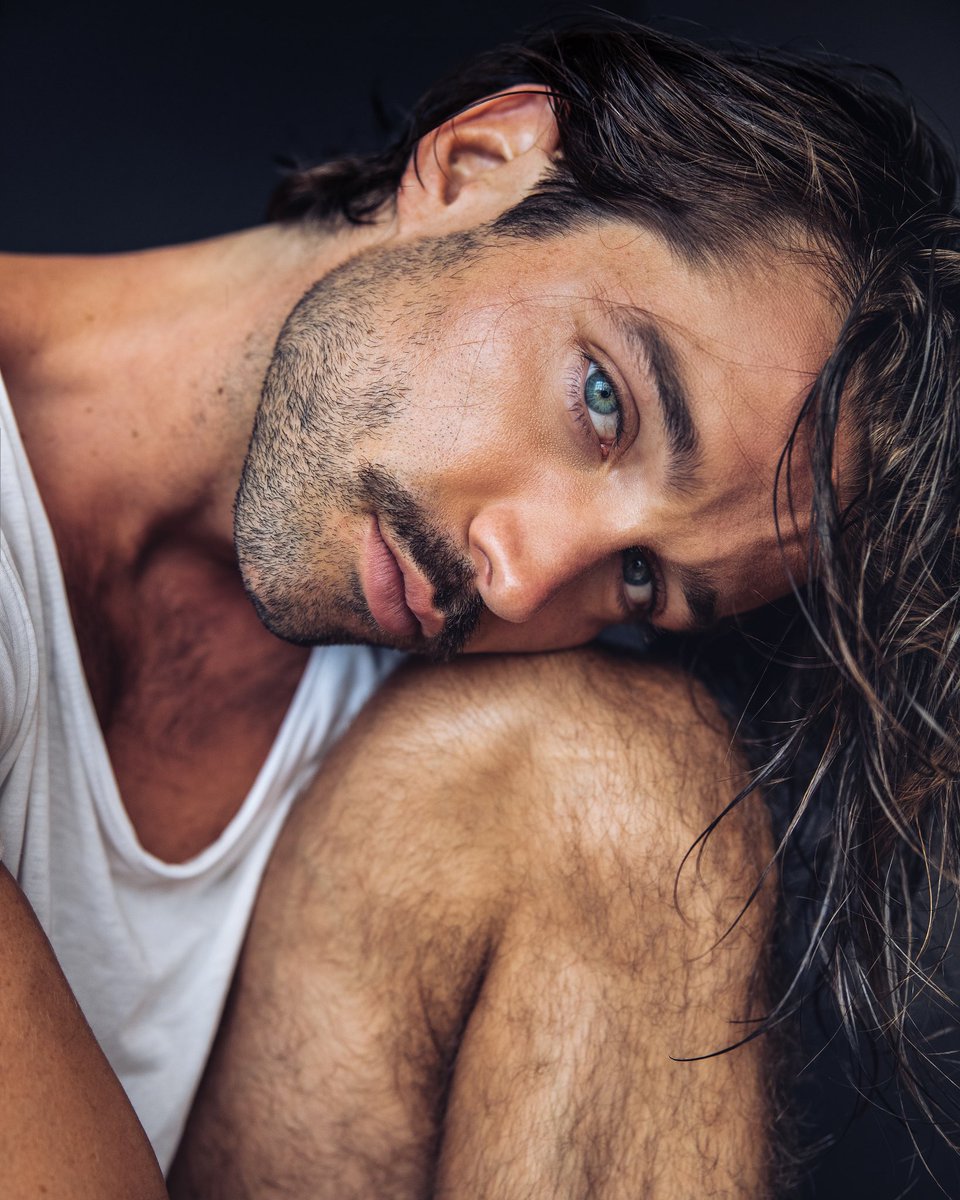 F**king love my knee.