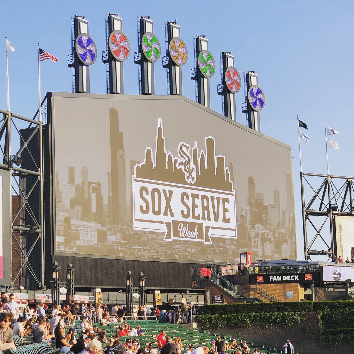 kellyanneohde's tweet photo. ⚾️ Fun Times at #SoxServeWeek #Autism 🧩 Inclusion Night benefiting @autismspeaks @AutismSpeaksCHI! Also spreading #RandomActsofKindness for @soxcharities @whitesox! ❤️#soxserve #whitesox #soxgameday #autism #randomactsofkindness https://t.co/IQ90W9jSGo