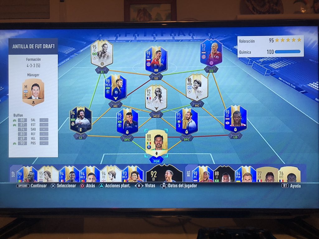 javi_9819's tweet photo. RECORD 195 FUT DRAFT!!! 🔥⚽️🙌🏽

Pd: os atrevéis a jugarlo y a superarlo??

@DjMaRiiO_90 @Pumuscor @cachoo01 @RobertPG94 @1996Javi @papigavi @creeloyasisera @KokoDC_ @kolderiu19 @LVPibai 

#fifa19 #futdraft #recordmundo https://t.co/AiGfFcgWtO