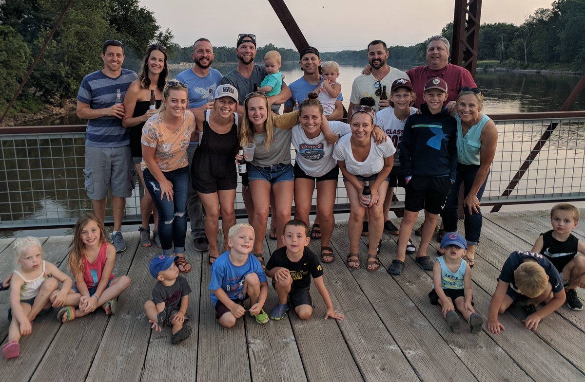 David_M_Ryan's tweet photo. Happy 30th Birthday to my daughter-in-law @Alexa_T_Ryan from Sutliff. A great mom & all-around cool chica! #graytshirt https://t.co/hKMLq08w9n