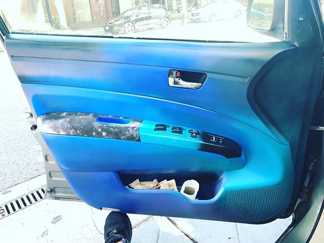 OffRainGirl's tweet photo. Painted the inside of my car doors! #rainbow #rainbowgirl #officialrainbowgirl #artcar #rainbowcar #crazyprius https://t.co/xN42EsMj63 https://t.co/mJFPJNBTGa
