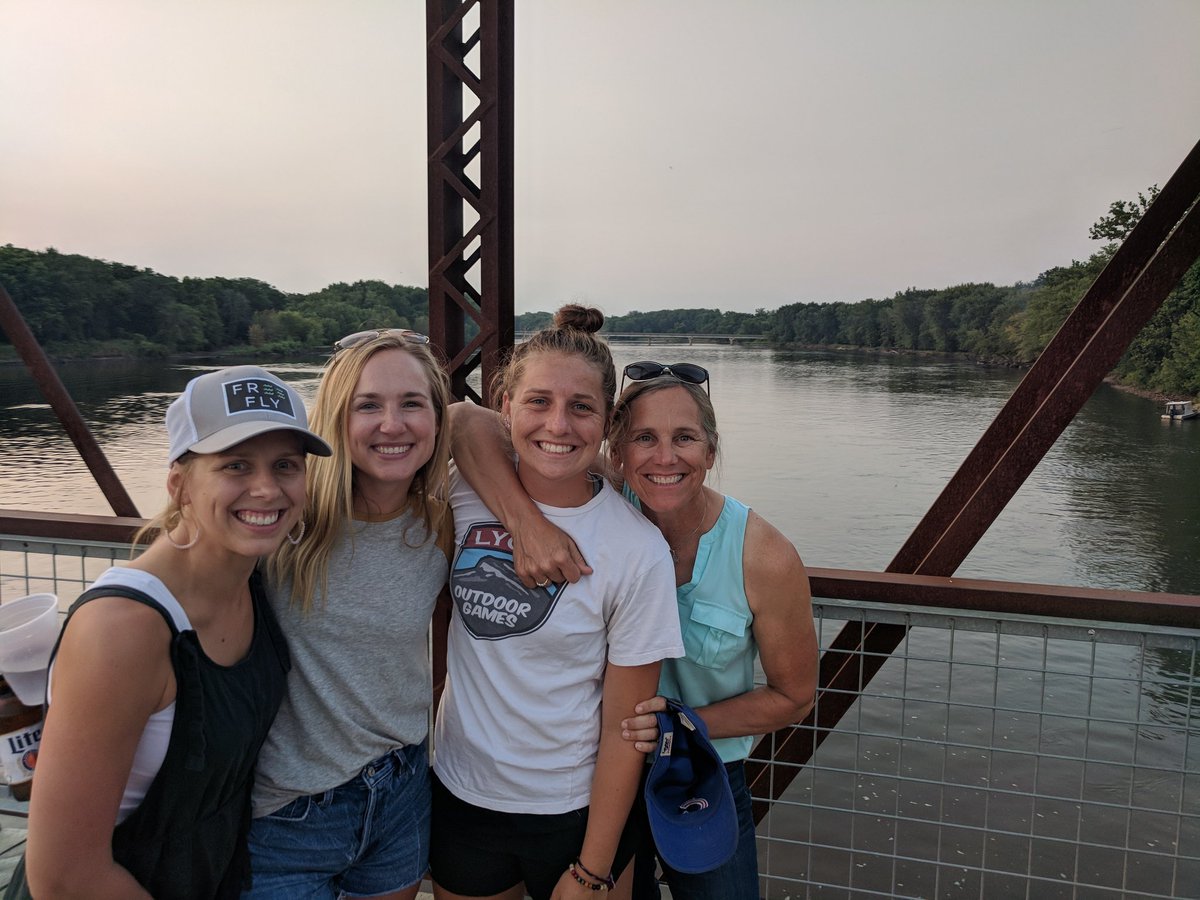 David_M_Ryan's tweet photo. Happy 30th Birthday to my daughter-in-law @Alexa_T_Ryan from Sutliff. A great mom & all-around cool chica! #graytshirt https://t.co/hKMLq08w9n