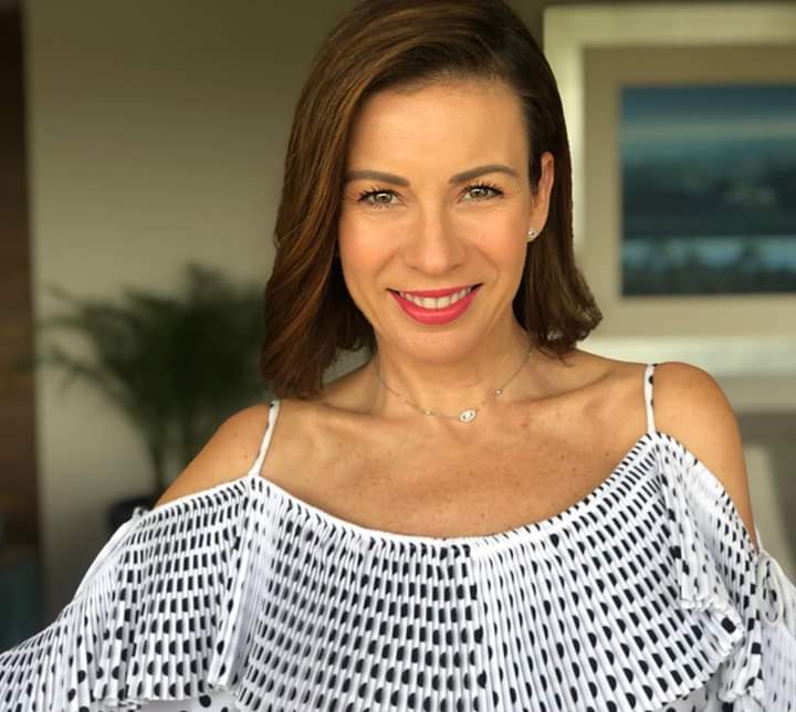 TeamIco1's tweet photo. #RegresaYAIngridC

🙏🏻

@ingridcoronado 💛

 Reina de las mañanas te adoramos y extrañamos cantidades industriales. 💙

Y aqui TU #TeamICO al pie guerita 💫 https://t.co/3Qew7DA0PS
