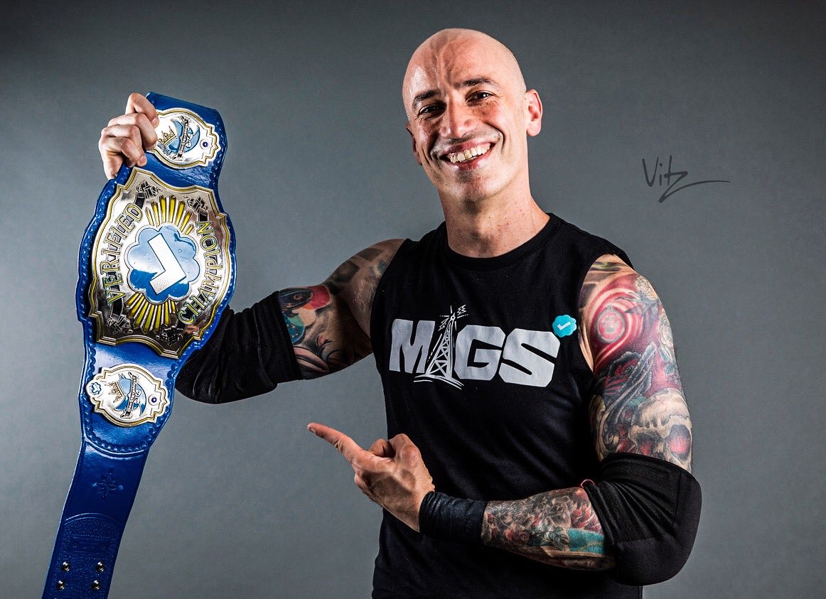 ImSteveMigs's tweet photo. New promo pix thanks to Vitz Photos! #VerifiedChamp https://t.co/QIa6mxPjkh