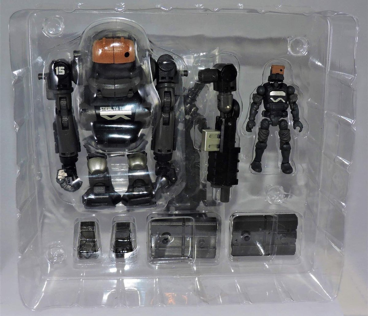 _CIAD_'s tweet photo. This weekend I’ll be sharing my review of the amazing new B2FIVE Acid Rain World Stealth Laurel LA3e! Wait until you see the awesome new play feature this piece features!
@acidrainworld #b2five #acidrain #stealth #laurel #la3e #agurtsmilitary #128scale #bw4sp #surveillanceport https://t.co/CtTbyKo29G