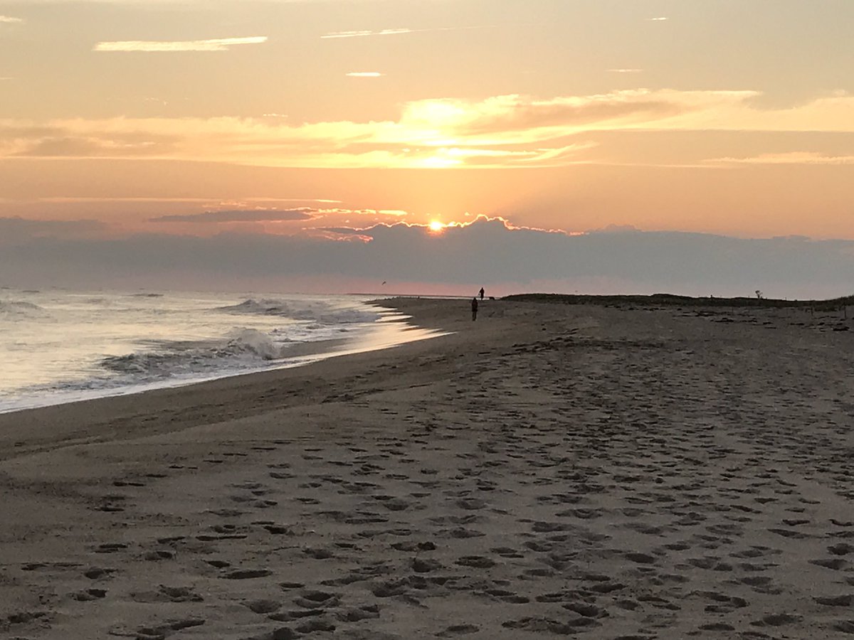 NantucketGuide's tweet photo. #madaket #smithspoint #nantucket https://t.co/EMvN8opNqp