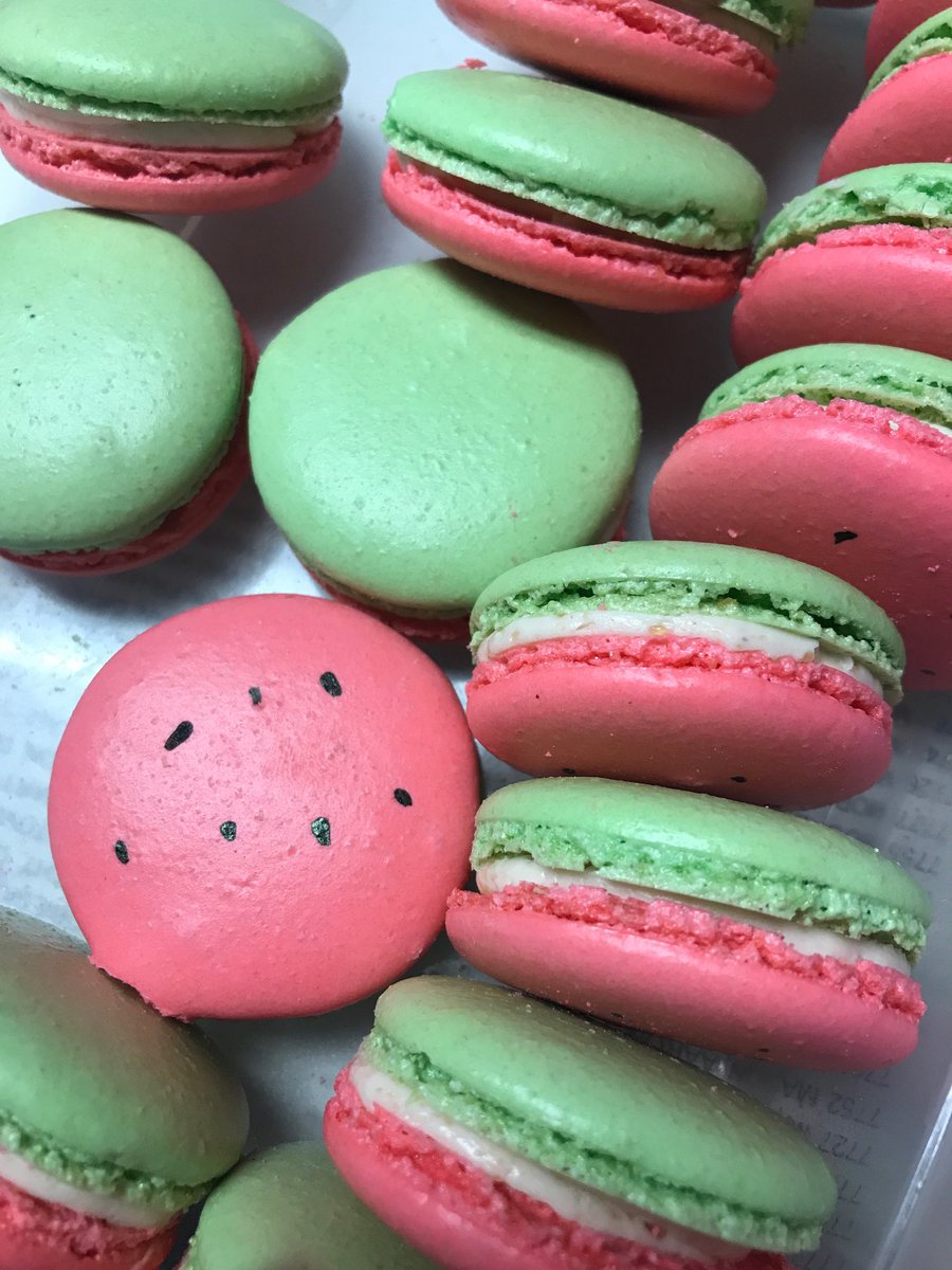 Taking the newsroom by storm -Watermelon Macarons from the talented ⁦<a href="/mishsabs/">Michelle Sabadasz</a>⁩ #7EyewitnessFood