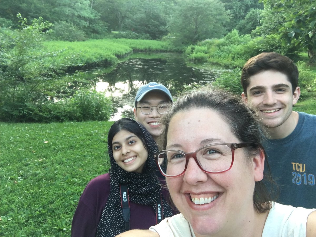 What a way to end summer research getting up close to all the #honeysuckles at ⁦<a href="/ArnoldArboretum/">Arnold Arboretum</a>⁩ - such an awesome place! Can’t thank the staff here enough! Now on to #botany2019! ⁦<a href="/TCNJScience/">TCNJ School of Science</a>⁩ #puiplantresearch #fusion #iamabotanist #RehdersPond