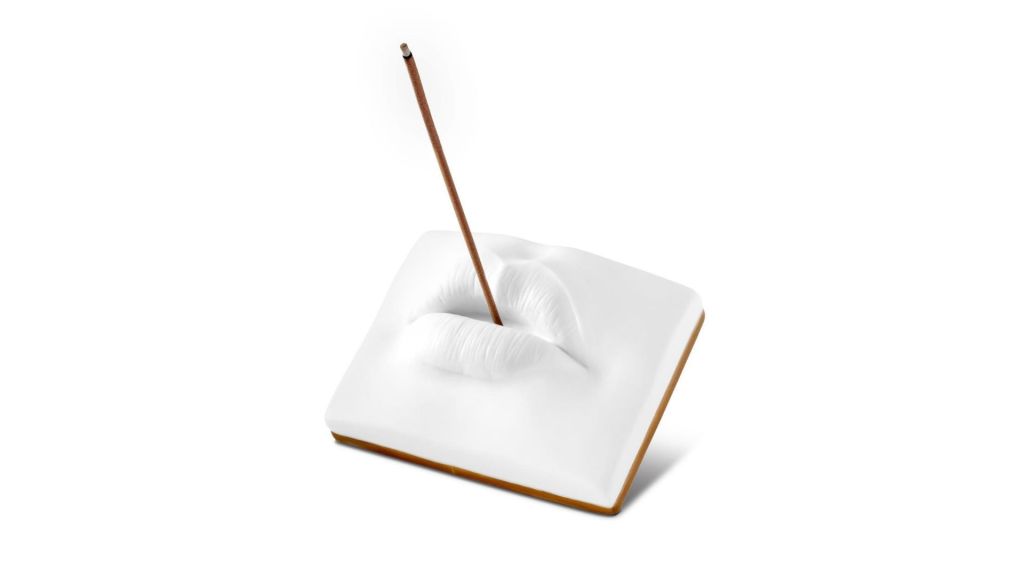 720PR's tweet photo. Clean Burn: Best Minimalist Incense Holders for luxurious ease in your rituals of meditation and mindfulness 🧘🏾‍♀️🔥 #heysuperjoy https://t.co/G27JCpSCtT https://t.co/bvk6pxSQVu