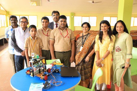 dilipkhandelwa's tweet photo. Great example of how ATAL Tinkering Lab students create solutions for a sustainable future, such as an IoT driven  #drone devise to identify microplastics in the ocean. @sap4good⁩ ⁦@Code_unnati⁩ 
@gunjanCPatel https://t.co/LC8QiyzIFG