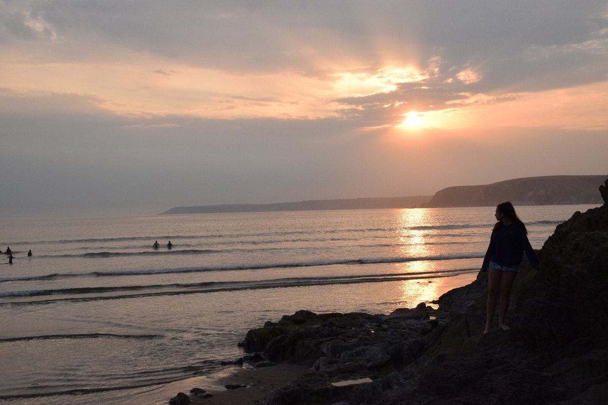 revsmeth's tweet photo. End of Year (&amp; of primary school for Esther) beach trip #schoolchums #endofanera #holidays #southwestblessed https://t.co/65Sv7GnJa2