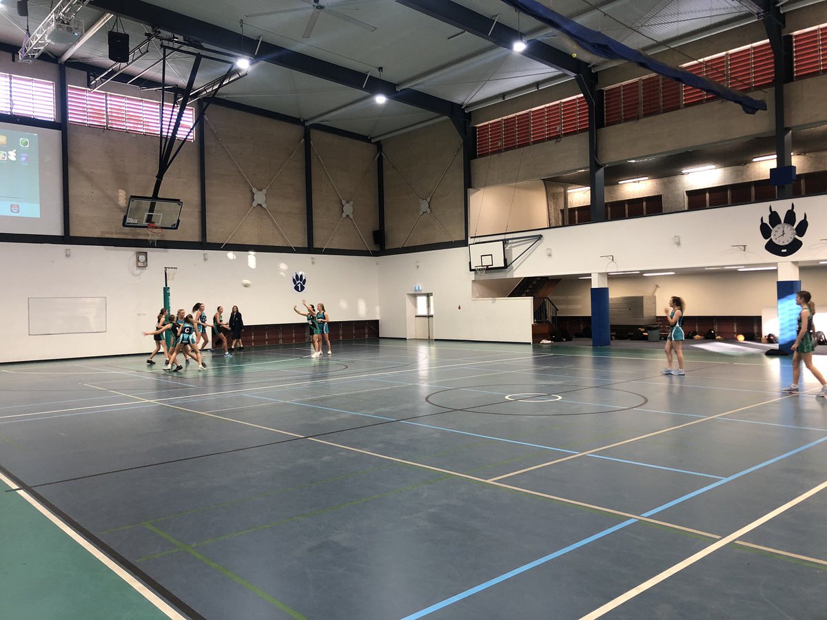 mfacsport's tweet photo. @NHSGsport back at Flinders early this morning for 3 games of netball. The girls enjoyed meeting our Emu Errol and are excited about their day on the inflatables at Twinnies. Safe travels for your journey to Sydney, Townsville &amp; Cairns. #hopetomeetagain #proudtobeflinders https://t.co/I1dnUHxQxc