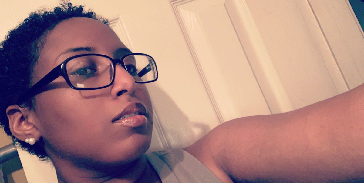 tyanaponti's tweet photo. #WhosWhoAtLOC
- Tyana P 🌻.
- Sophomore #LOC22 💜💛
- Elementary Education Major K-6 📚
- Three B’s: Beautiful, Black, And “Baldheaded” 🥰👸🏽 https://t.co/ZkFYfY0faL