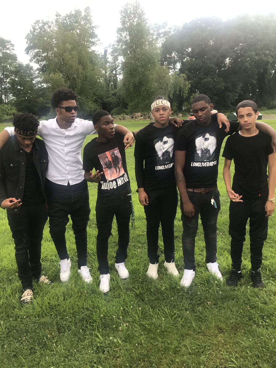 x2_josh's tweet photo. It wasn’t a goodbye more like ima see you soon #LongLiveSean 👼🏾🖤 https://t.co/xu2u8olRCa