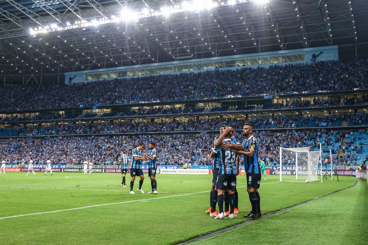 FBPA_07's tweet photo. 🇪🇪Dia de Grêmio.
🇪🇪Dia de Copa.
🇪🇪Dia de pulsar a Arena.
🇪🇪Dia de vencer. https://t.co/13nXDqmfTY