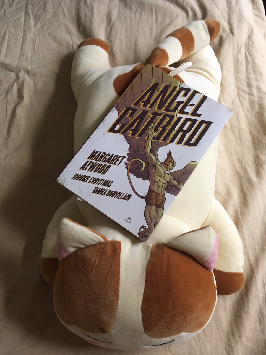 JazzBruno's tweet photo. Sigo con #Angelcatbird de @MargaretAtwood #MiercolesDeLecturaActual https://t.co/2T16FIYxEU