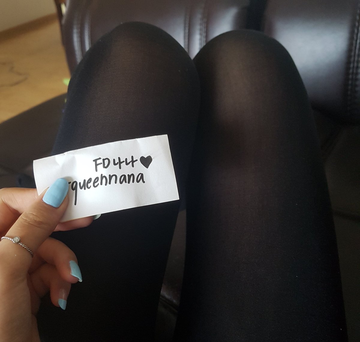 urqueennana's tweet photo. #온플 #조련 #멜섭 #펨돔 검스에 환장하는 년들 존나많더라 그치? https://t.co/xaQFMES0UI