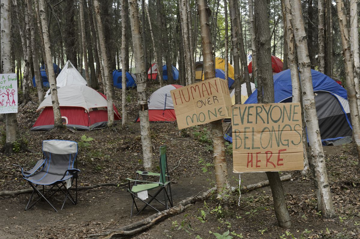 adndotcom's tweet photo. The Park Strip homeless protest in Anchorage has morphed into a homeless camp at odds with the city: https://t.co/aaNgn7mQE6 https://t.co/t1c3YqkVim