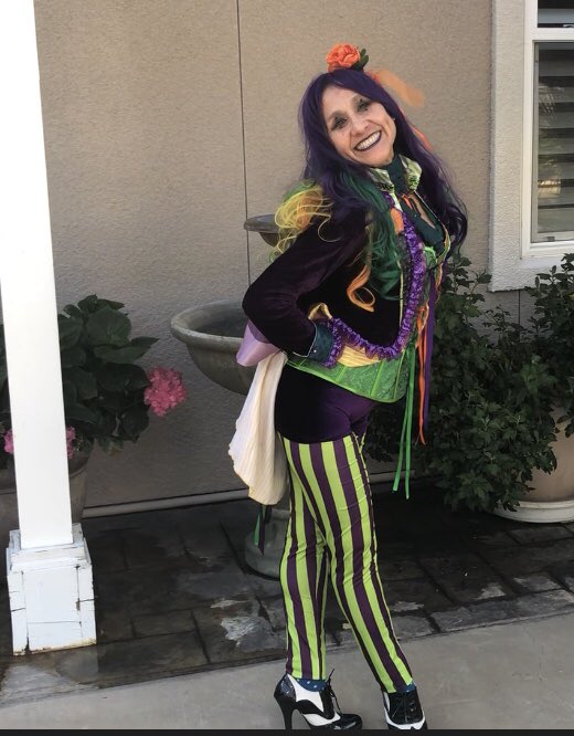 LadyLurid's tweet photo. He has an affinity for The Joker 💜🧡💚 I made this for his birthday 🎁 Jokerita 🃏💃🏻@DCComics #Jokerita #TheJoker #dccomics #cosplay #cosplaygirl #Irmart #DerivedDesigns #Villainous #Gotham https://t.co/02GJ4nMdy0