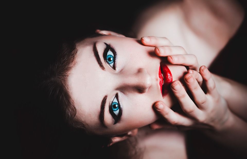 SuperCosmetic's tweet photo. Live your Eyeliner and breathe your Lipstick. ❤️ .⠀
.
.
#beauty #nairobi #beautifulwomen #cosmetics #skincare #hair #supercosmeticsltd #cosmeticshop #women #kenya #ladies https://t.co/wBVpF0xDo6