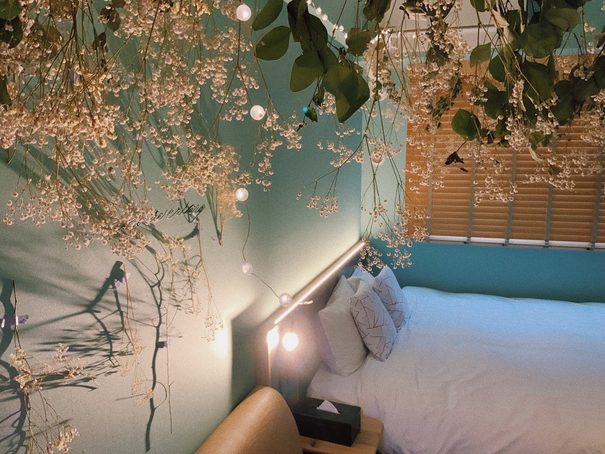 龍崎翔子 L G Hotel She Kyotoの新しいアニバーサリープランのお部屋可愛すぎるんやけど ドライフラワーのカーテンはhacomidoriのセレクト