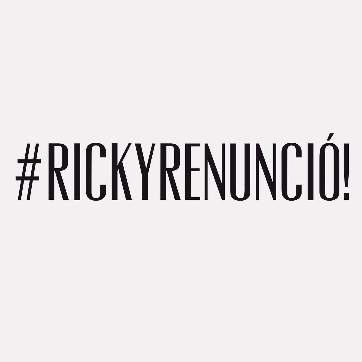 yarizbethortiz's tweet photo. ¡Hoy nació un nuevo País! ¡Puerto Rico se respeta y punto! 🇵🇷✊🏽
#RickyRenuncio #Rickyfuera #yonomedejo #hicimoshistoria https://t.co/mGzH4pGpCO