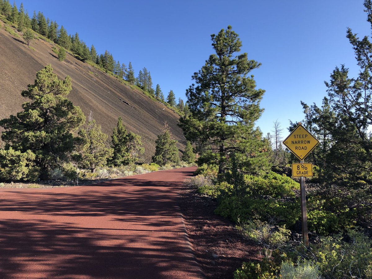 illini4000's tweet photo. Day 68: 47 miles from Bend, OR, to Gilchrist, OR. Just the usual today, climbing a volcano and staying in an abandoned mall/lounge/bowling alley. #i4k #2019bikeamericateam #idefeetcancer https://t.co/DPhqvD0hj8