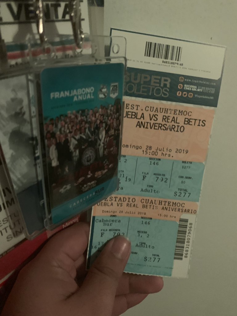 arthur_jimenez's tweet photo. @ClubPueblaMX Venga que si se puede :D #PueblaBetis🔵💚 https://t.co/svCmDFY0x5