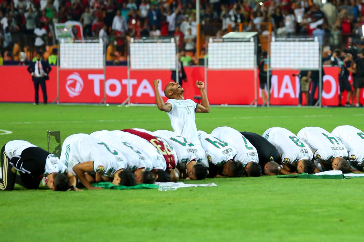 fifacom_ar's tweet photo. تصنيف FIFA العالمي:
التقدم الأكبر هذا الشهر كان من نصيب 🇩🇿 محاربي الصحراء 💚 ⬅️ 117 نقطة و28 مرتبة في المركز 40 عالمياً والرابعة أفريقياً.
أول 5⃣ منتخبات في أفريقيا:
1- السنغال (20)
2- تونس (29)
3- نيجيريا (33)
4- الجزائر (40)
5- المغرب (41)
https://t.co/XKrJcTuMOy 👈 أفريقيا https://t.co/mH6W0AFIaM