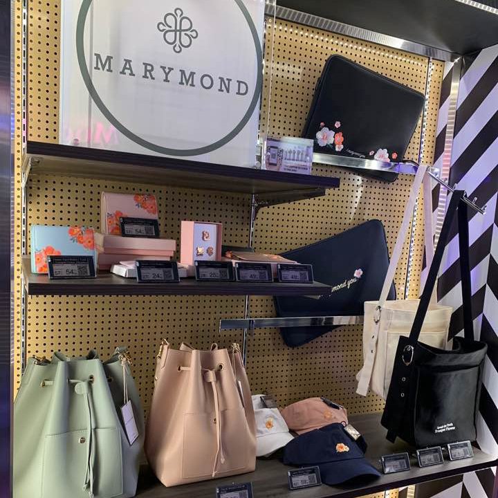 MARYMOND_EN's tweet photo. MARYMOND is now in Singapore✈
⠀
Come meet us in our Brand showroom!
⠀
View and purchase our products including bags and accessories!
⠀
Our showroom >>
👉st 68 Orchard Road Plaza Singapura #01-67, #03-65 to 69, Singapore
⠀
Tag Singaporean friends to share MARYMOND🌿 https://t.co/31pL3Hnrh5