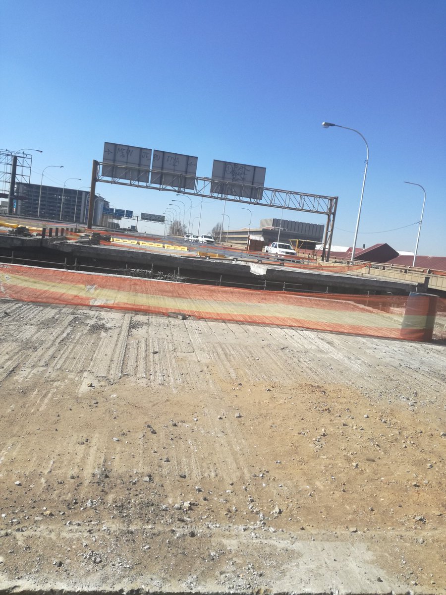 CityofJoburgZA's tweet photo. We are now on the #M2Bridge with @HermanMashaba, @NHMakhuba and @MyJRA on a visit to assess progress on the M2 motorway rehabilitation. #JoburgWorks ^PS https://t.co/7SX2lmEMuH