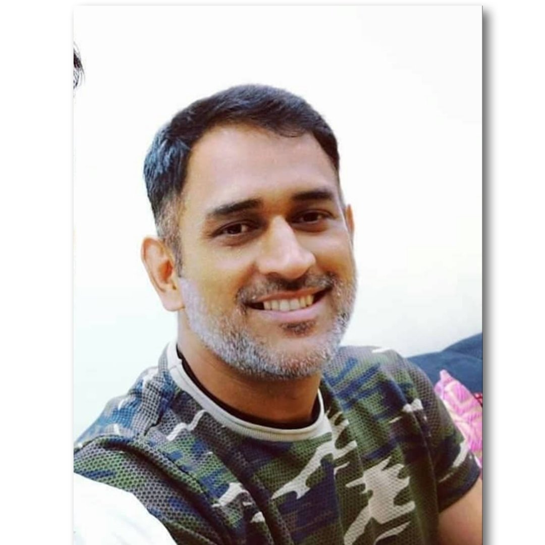 msdfansofficial's tweet photo. Picture of the Day!❤🤗

#MSDhoni #Dhoni #TeamIndia https://t.co/shrbyngngx