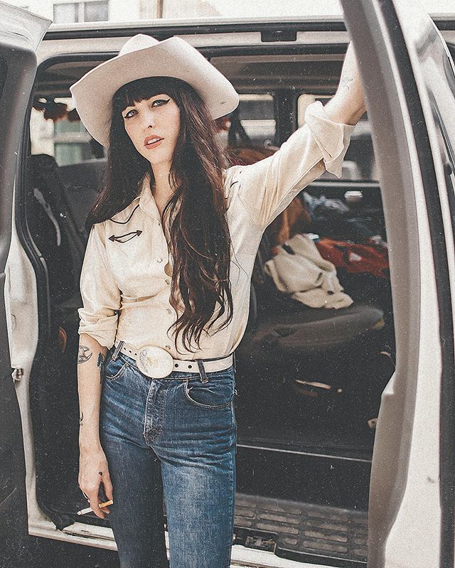 RICOstudios's tweet photo. “Ladies is pimps, too.”
#jaimewyatt #ontheroad #touringmusician #artist #musician #singer #songwriter #postthepeople #pursuitofportraits #makeportraits #promophoto #deepellum #dallas #texas #instadfw #dallasisdallas #igtexas #californiamusic #texasmusic … https://t.co/dUhYKdJepM https://t.co/PqMYHF0u4N