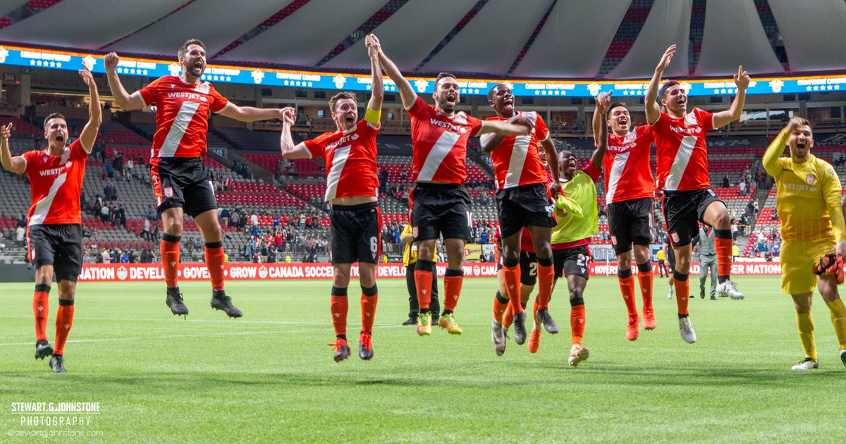 stewinyvr's tweet photo. A very happy Cavalry FC team after the 2-1 victory over the Vancouver Whitecaps this evening at BC Place.

@CPLCavalryFC https://t.co/EfmyK1MI5T