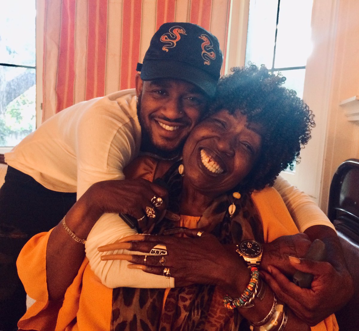 TheDynamicMiss's tweet photo. I love my baby boy #ClassicThePoet!!! He’s been coming to private lessons every week for over six months and is the portrait of commitment. Full of talent, he’s writing great songs, and singing better &amp; better!! #FayeCarol #SchooloftheGetdown #VocalWorkshops https://t.co/gZMpZ2Yi0u