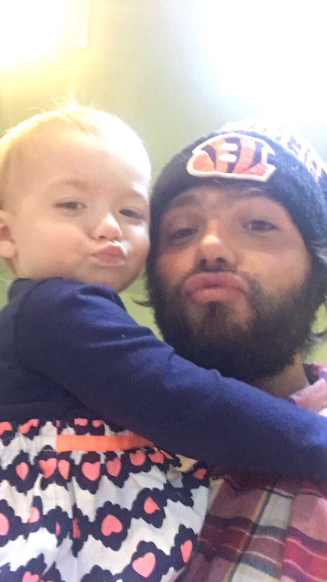 AndrewMercer223's tweet photo. Daddy loves his little girl https://t.co/97cV4x0guI