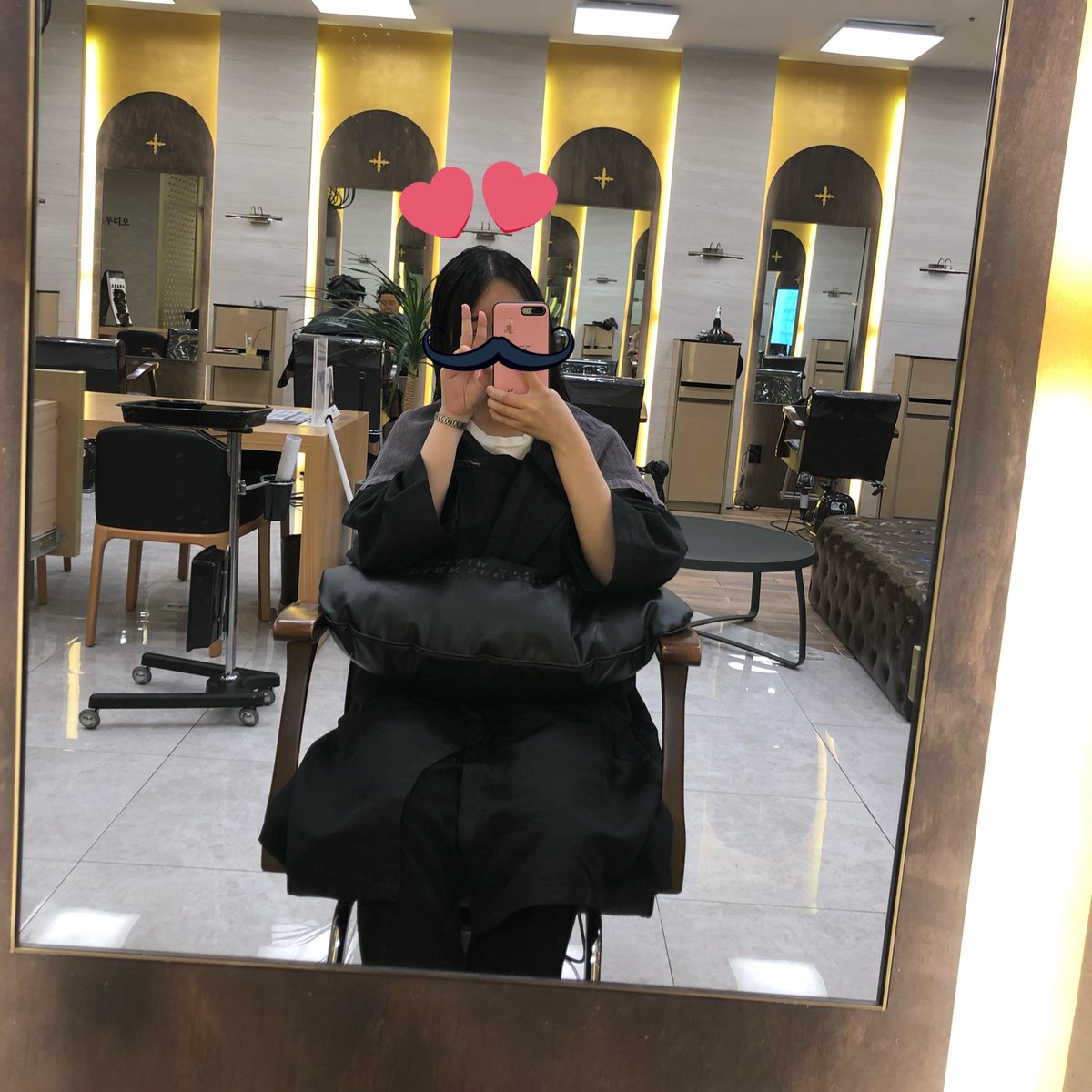 Ten_skyblue's tweet photo. 테니 파마해요 17년 일산콘을 그리워하며 ㅠㅠ https://t.co/kW5rEOjZCy