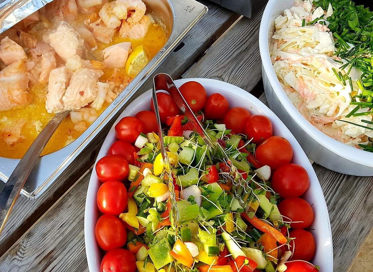MealesCoffee's tweet photo. VERA'S TEX MEX BBQ
Saturday 10th August at 7pm

Our chefs are coming out of the kitchen to cook on the BBQ, sample everything on the menu.

Call us on 01692 583971 to book
£25 per person, £10 per person deposit due.

#texmex #bbq #fajitas #mexicanfood #Norfolk #NorfolkBroads https://t.co/TgIM2NG931