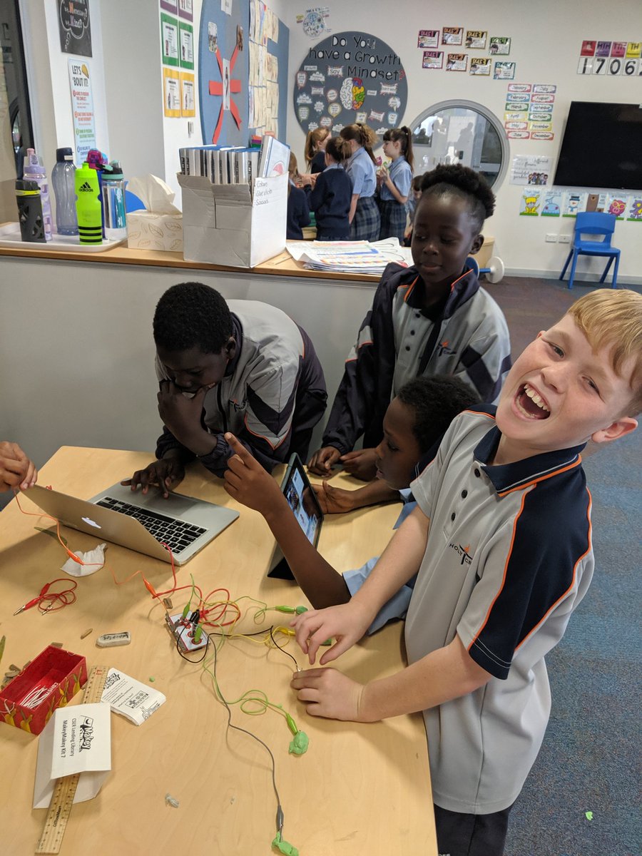 kadunstan's tweet photo. @cserAdelaide loaned us these amazing Makey Makey kits! We are learning about how we can create a circuit with conductive materials. Hopefully during the term we can invent something with them! @Holy_Cross_Coll #HCCEllenbrook #HCCTech @adavis1704 https://t.co/8zPMTOU3sP