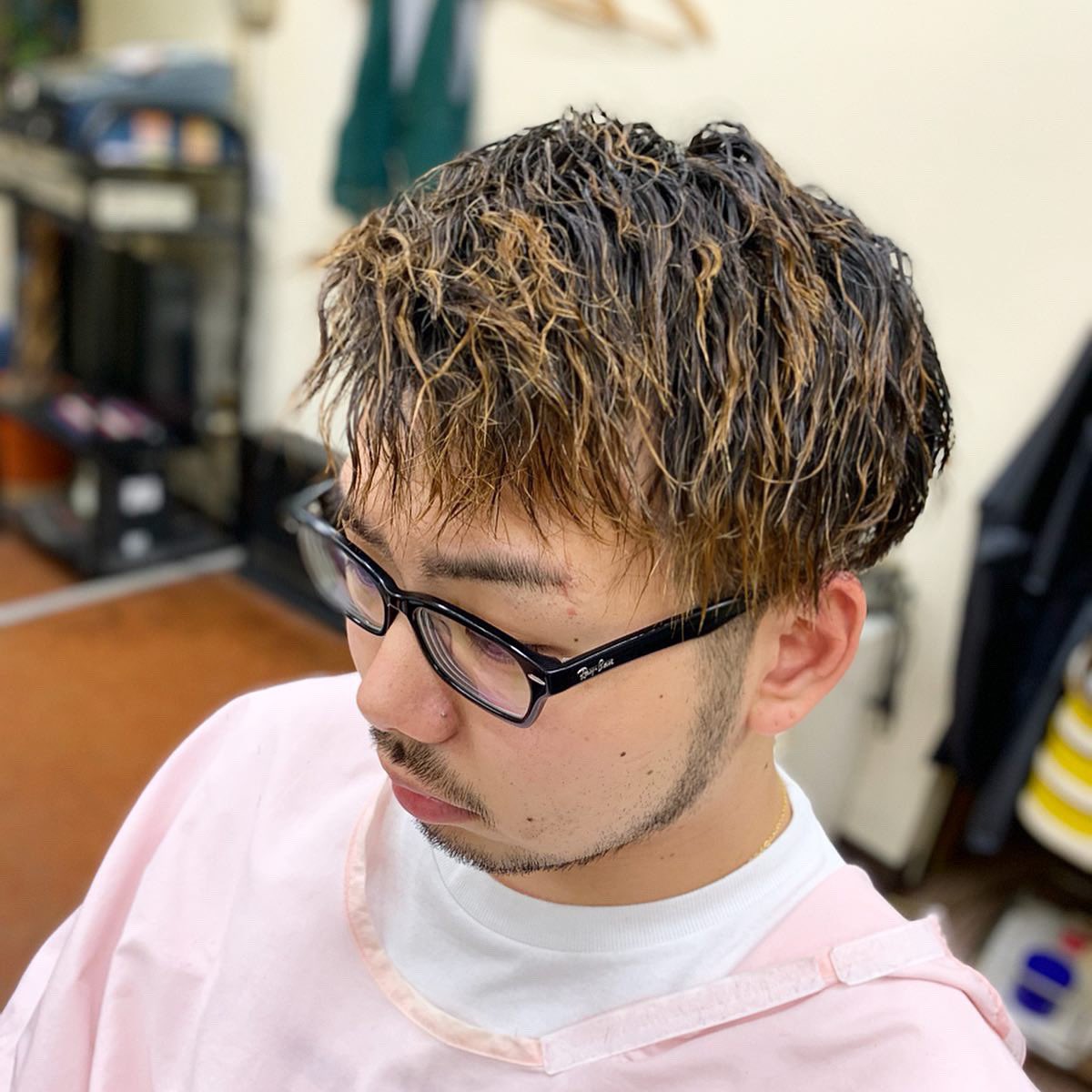 Barber Yamashi ツイストパーマ ってツイスパって呼ぶんですねぇ 勉強になります 汗 T Co Fbntvixxkb T Co Zwtyya6zvh ツイスパ 板橋区床屋 大山床屋 板橋区バーバー 大山バーバー Barber フェードカット スキンフェード 深夜