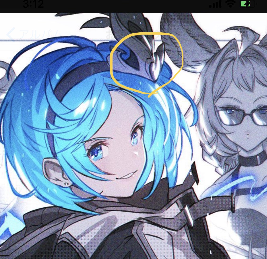 クラッセ Plus Hyusan1212 ご相談ありがとうございます 頂いた画像のイメージですと コームピンを布に縫い付ける 縫い付けた布を 造形物に貼る コームピンを カチューシャの下に挿すようにウィッグに固定する このような方法はいかがでしょ
