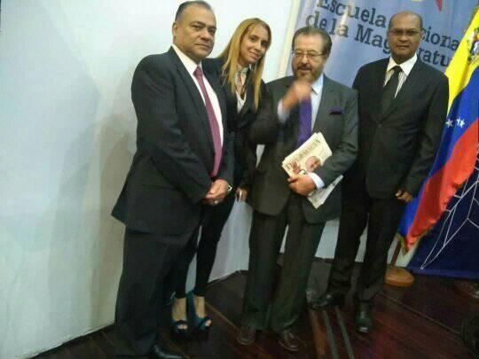Asoclamor1's tweet photo. https://t.co/paynVuiwL4